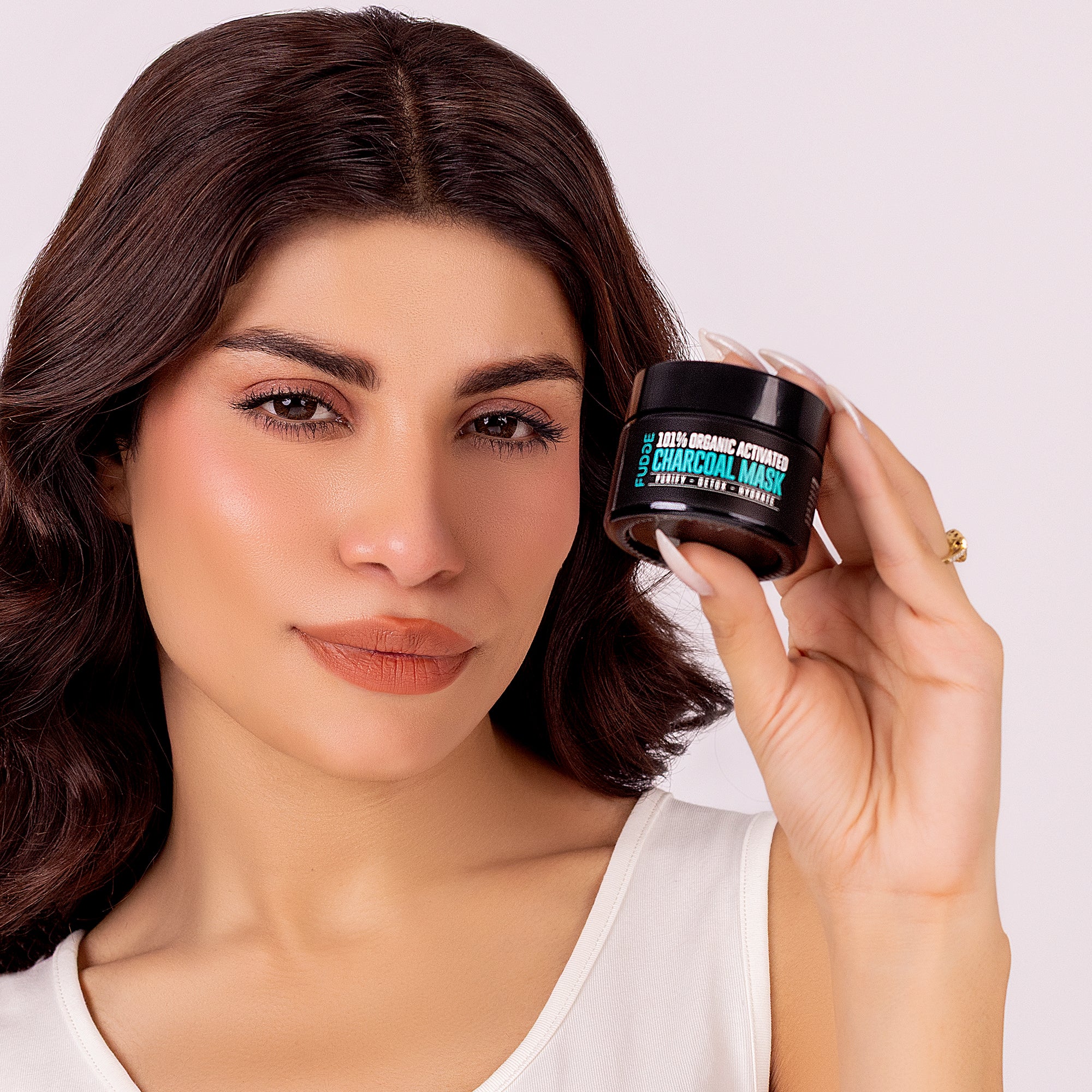 charcoal mask at fudge beauty in pakistan