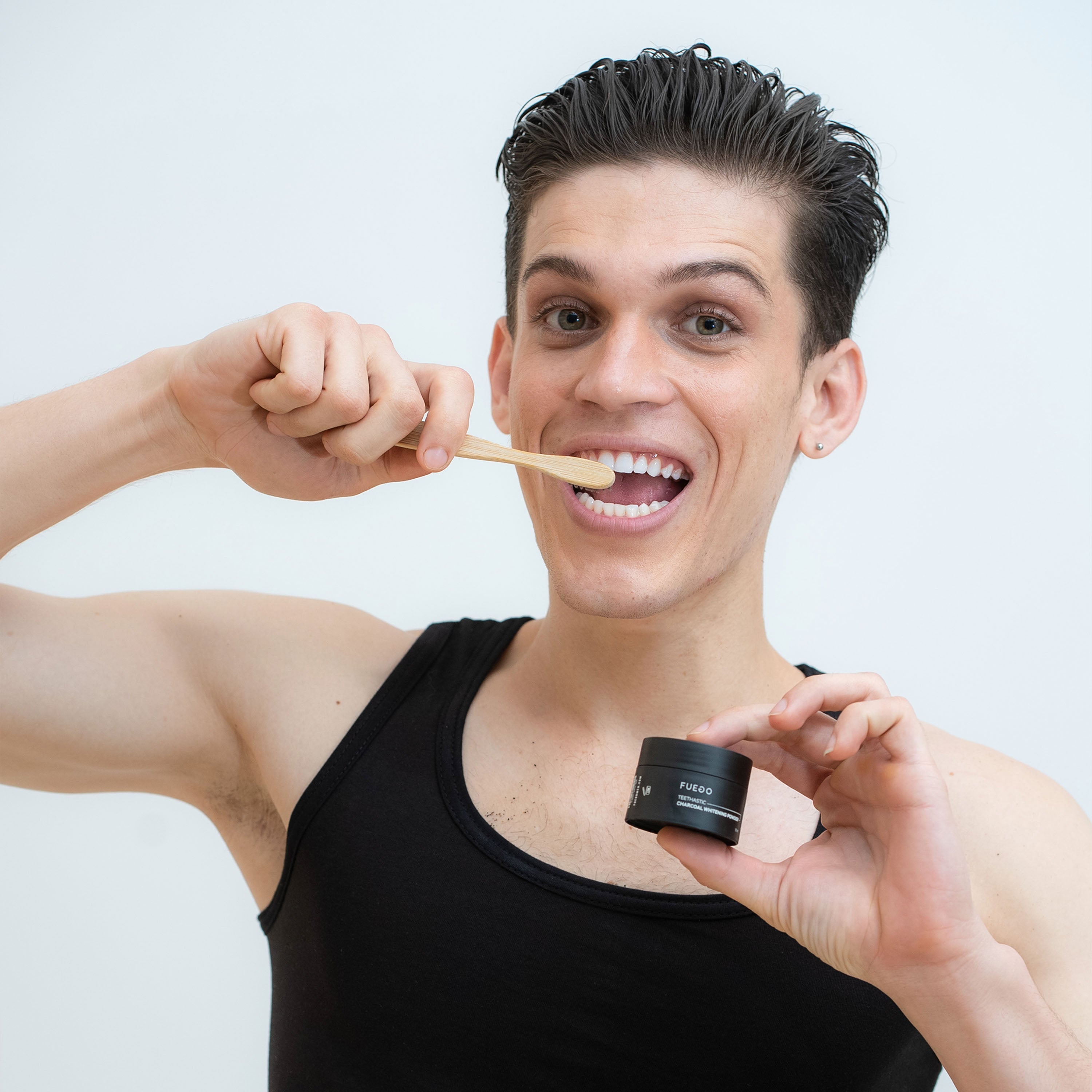 CHARCOAL WHITENING POWDER at fudge beauty